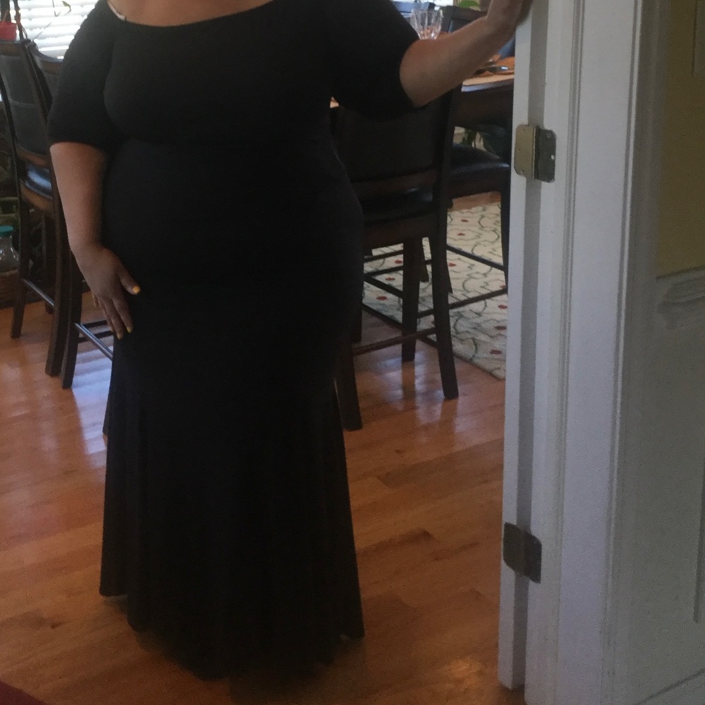 Black off the shoulder mermaid dress size 26 by Ashley Stewart, new with tages